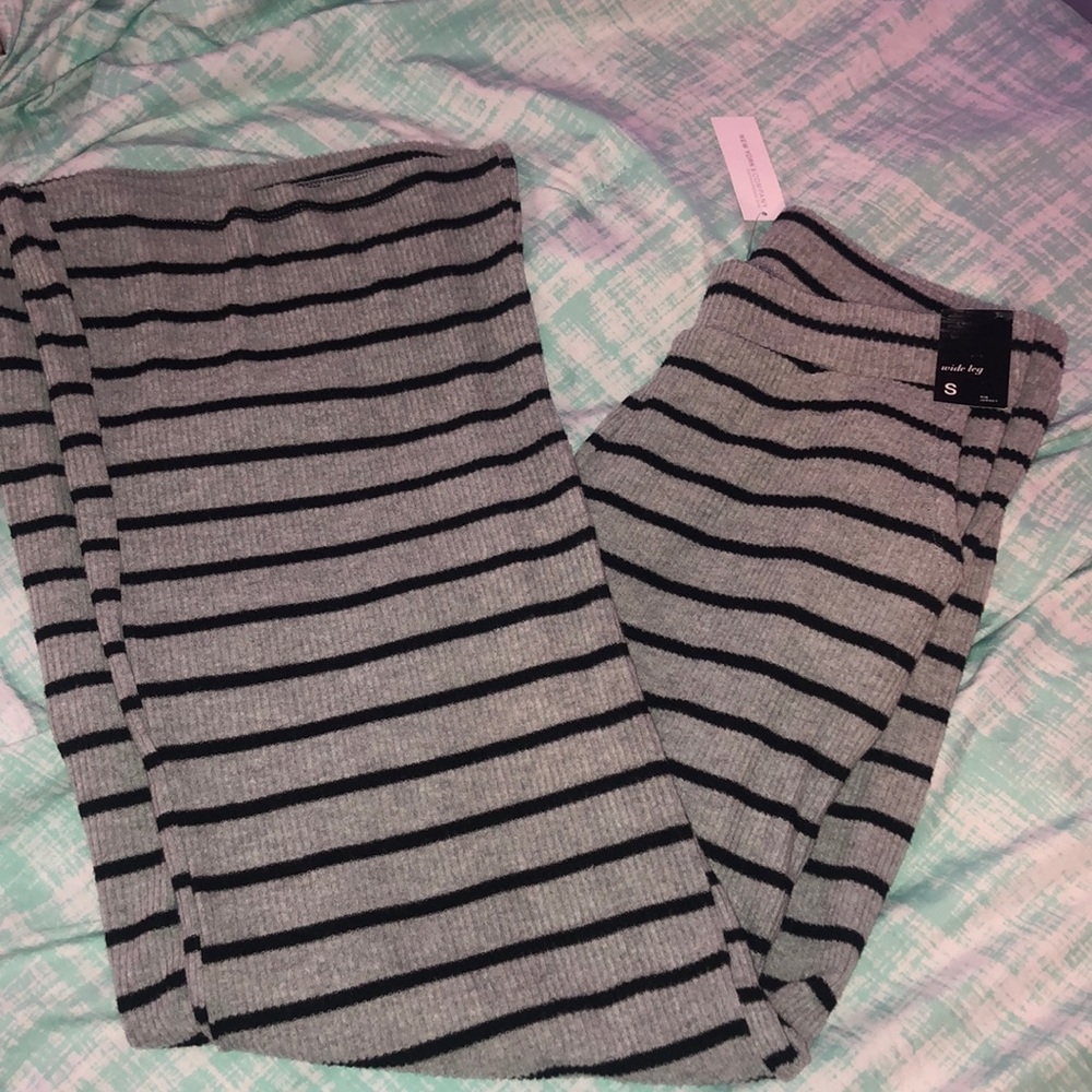 Size small wide leg rib jersey pants
